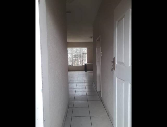 2 BEDROOM APARTMENT FOR SALE IN CROWN GARDENS